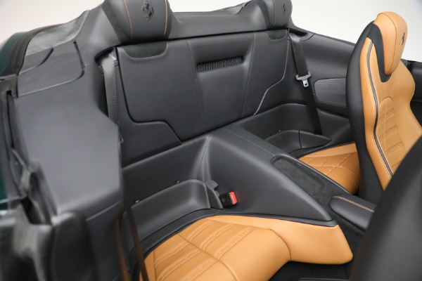 Used 2025 Ferrari Roma Spider for sale $334,900 at Bugatti of Greenwich in Greenwich CT 06830 21