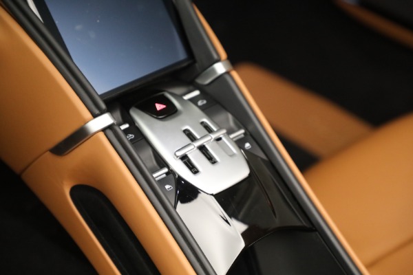 Used 2025 Ferrari Roma Spider for sale $334,900 at Bugatti of Greenwich in Greenwich CT 06830 23