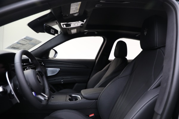 New 2025 Maserati Grecale Modena for sale $82,215 at Bugatti of Greenwich in Greenwich CT 06830 13