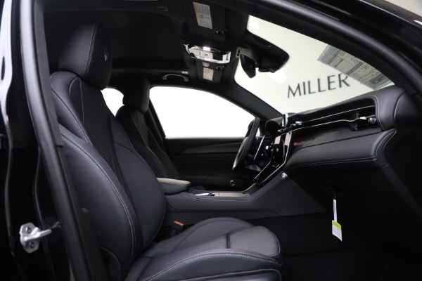 New 2025 Maserati Grecale Modena for sale $82,215 at Bugatti of Greenwich in Greenwich CT 06830 16