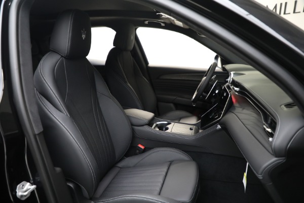 New 2025 Maserati Grecale Modena for sale $82,215 at Bugatti of Greenwich in Greenwich CT 06830 17