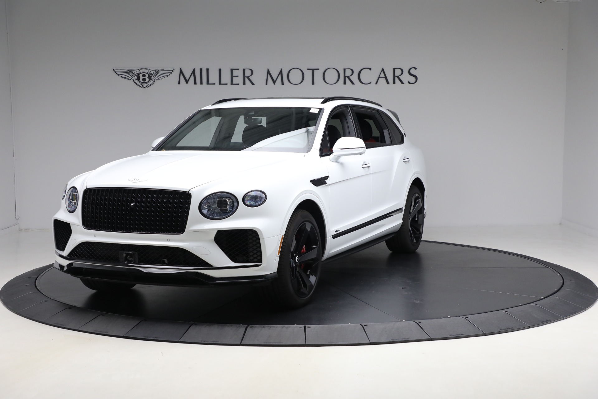 Used 2025 Bentley Bentayga EWB Azure V8 for sale $259,900 at Bugatti of Greenwich in Greenwich CT 06830 1