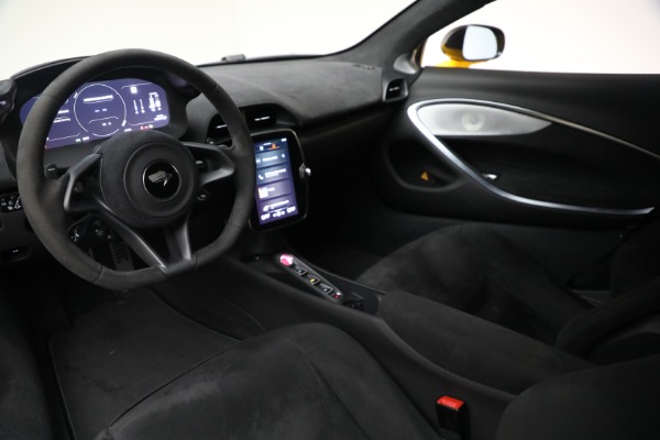 Used 2024 McLaren Artura for sale $193,900 at Bugatti of Greenwich in Greenwich CT 06830 23