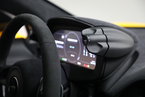 Used 2024 McLaren Artura for sale $193,900 at Bugatti of Greenwich in Greenwich CT 06830 28