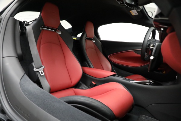 Used 2024 McLaren Artura TechLux for sale $196,900 at Bugatti of Greenwich in Greenwich CT 06830 24