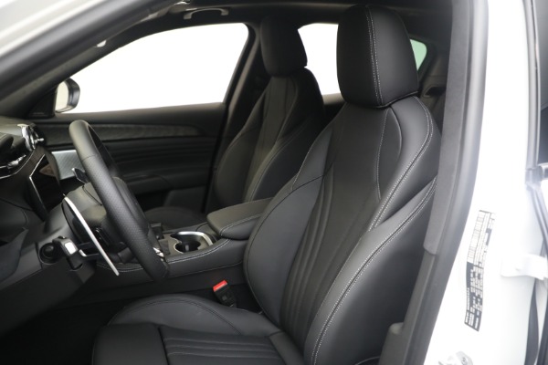Used 2025 Maserati Grecale Modena for sale $61,116 at Bugatti of Greenwich in Greenwich CT 06830 13