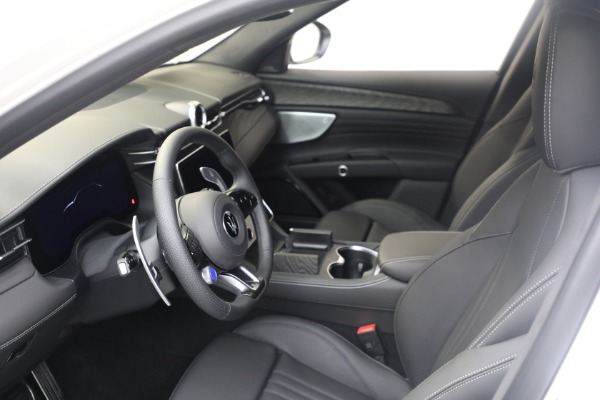 Used 2025 Maserati Grecale Modena for sale $61,116 at Bugatti of Greenwich in Greenwich CT 06830 15