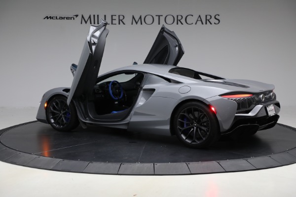 Used 2023 McLaren Artura for sale $184,900 at Bugatti of Greenwich in Greenwich CT 06830 16