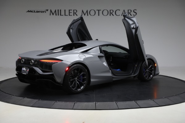 Used 2023 McLaren Artura for sale $184,900 at Bugatti of Greenwich in Greenwich CT 06830 18