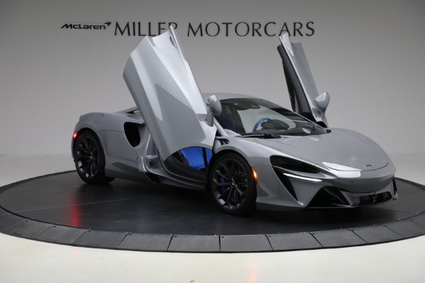 Used 2023 McLaren Artura for sale $184,900 at Bugatti of Greenwich in Greenwich CT 06830 20