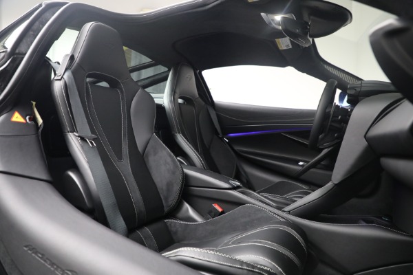 Used 2026 McLaren 750S TechLux for sale $379,900 at Bugatti of Greenwich in Greenwich CT 06830 19