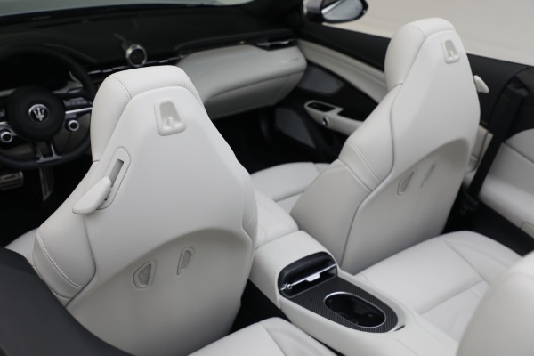 New 2026 Maserati GranCabrio Modena for sale $165,455 at Bugatti of Greenwich in Greenwich CT 06830 24