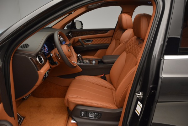 Used 2017 Bentley Bentayga W12 for sale Sold at Bugatti of Greenwich in Greenwich CT 06830 24