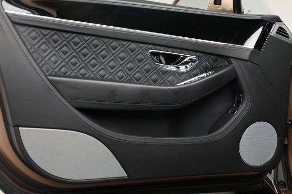 Used 2022 Bentley Continental GT V8 for sale $159,900 at Bugatti of Greenwich in Greenwich CT 06830 18