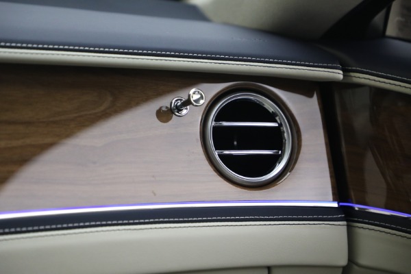 New 2026 Bentley Flying Spur for sale $281,720 at Bugatti of Greenwich in Greenwich CT 06830 28