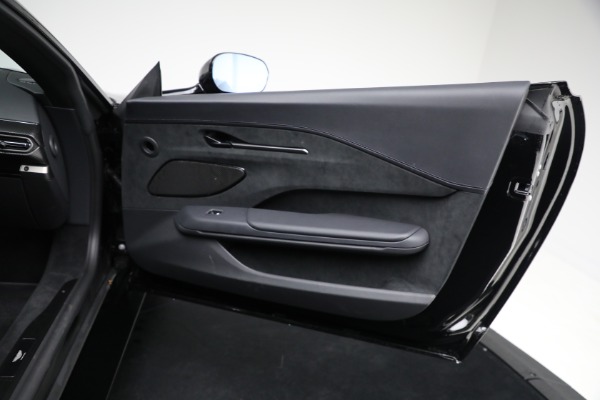 Used 2025 Aston Martin Vantage for sale $189,900 at Bugatti of Greenwich in Greenwich CT 06830 22