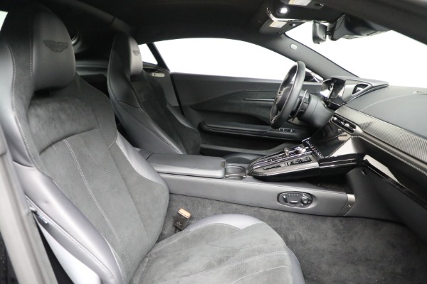Used 2025 Aston Martin Vantage for sale $189,900 at Bugatti of Greenwich in Greenwich CT 06830 25