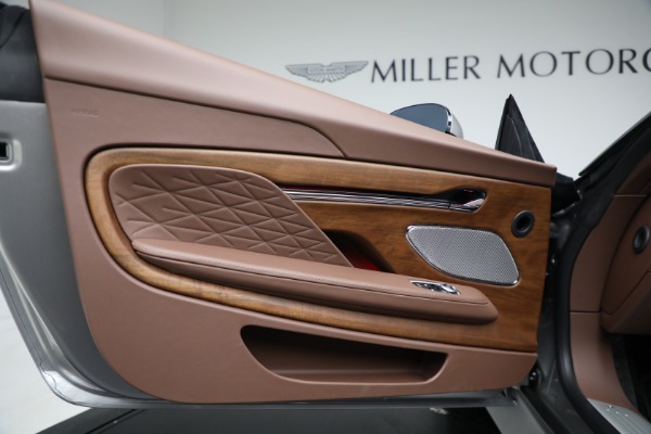 Used 2026 Aston Martin DB12 Volante for sale $340,900 at Bugatti of Greenwich in Greenwich CT 06830 25