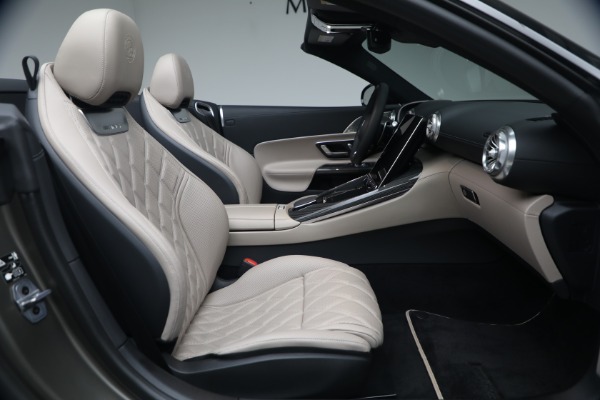 Used 2025 Mercedes-Benz SL-Class AMG SL 63 S E Performance for sale Sold at Bugatti of Greenwich in Greenwich CT 06830 17