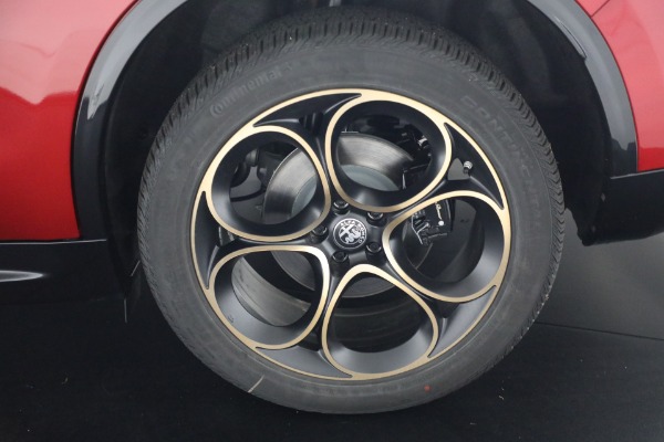 New 2025 Alfa Romeo Stelvio Intensa for sale $58,445 at Bugatti of Greenwich in Greenwich CT 06830 21