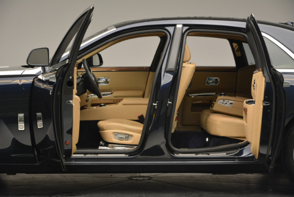 Used 2014 Rolls-Royce Ghost V-Spec for sale Sold at Bugatti of Greenwich in Greenwich CT 06830 19