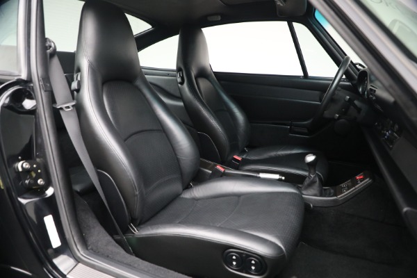 Used 1997 Porsche 911 Carrera for sale $275,900 at Bugatti of Greenwich in Greenwich CT 06830 18