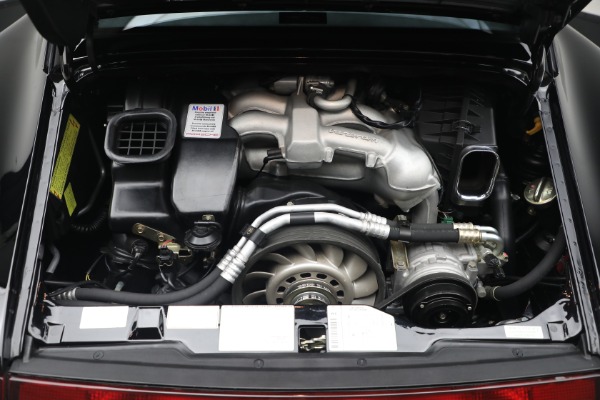 Used 1997 Porsche 911 Carrera for sale $275,900 at Bugatti of Greenwich in Greenwich CT 06830 20