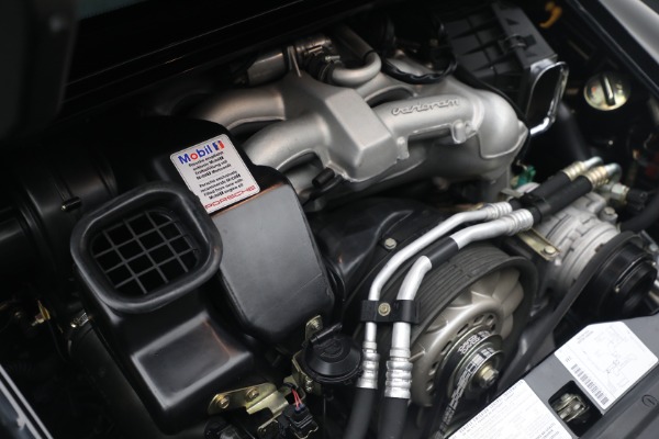 Used 1997 Porsche 911 Carrera for sale $275,900 at Bugatti of Greenwich in Greenwich CT 06830 21