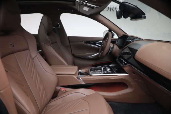 Used 2026 Aston Martin DBX S for sale $274,900 at Bugatti of Greenwich in Greenwich CT 06830 18