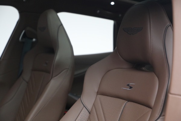 Used 2026 Aston Martin DBX S for sale $274,900 at Bugatti of Greenwich in Greenwich CT 06830 20