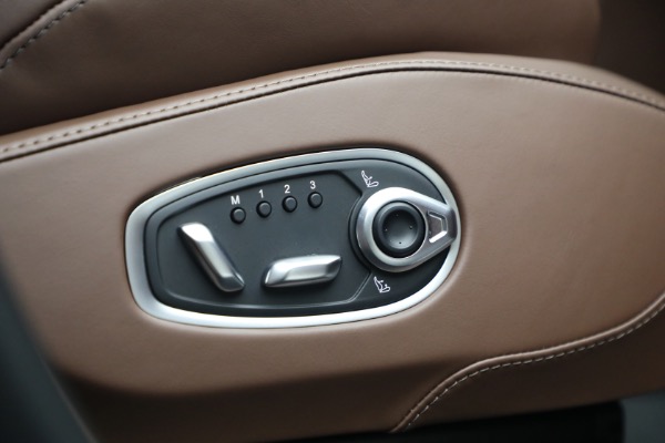 Used 2026 Aston Martin DBX S for sale $274,900 at Bugatti of Greenwich in Greenwich CT 06830 28