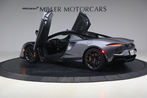 Used 2024 McLaren Artura Performance for sale $191,900 at Bugatti of Greenwich in Greenwich CT 06830 17