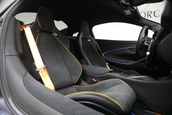 Used 2024 McLaren Artura Performance for sale $191,900 at Bugatti of Greenwich in Greenwich CT 06830 25