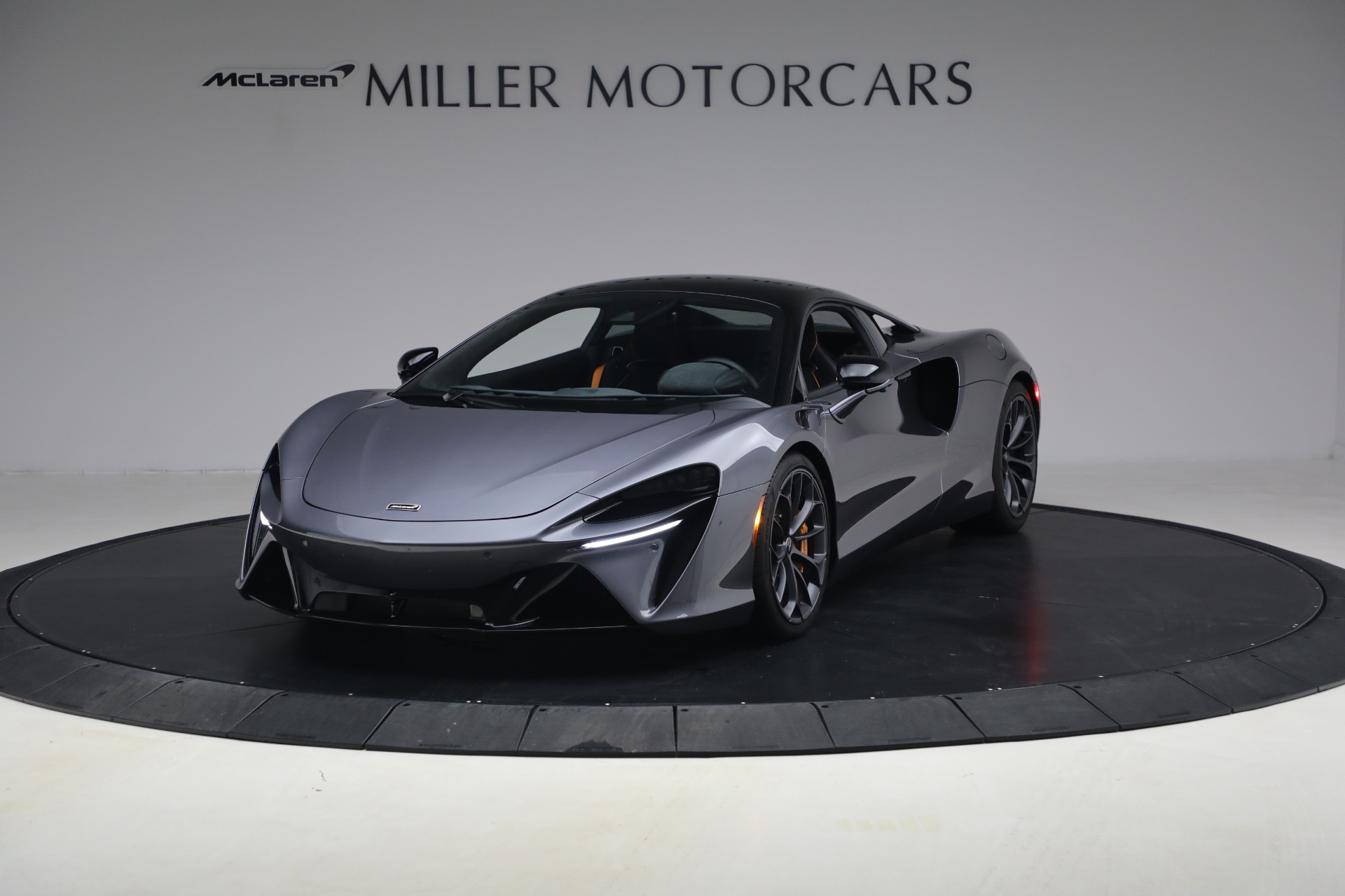 Used 2024 McLaren Artura Performance for sale $191,900 at Bugatti of Greenwich in Greenwich CT 06830 1