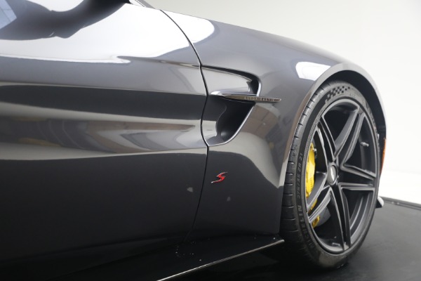 New 2026 Aston Martin Vantage S for sale $265,300 at Bugatti of Greenwich in Greenwich CT 06830 27