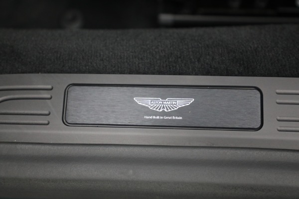 Used 2025 Aston Martin Vantage for sale $192,900 at Bugatti of Greenwich in Greenwich CT 06830 16