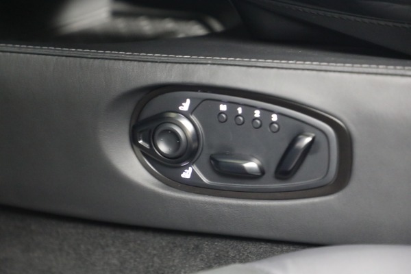 Used 2025 Aston Martin Vantage for sale $192,900 at Bugatti of Greenwich in Greenwich CT 06830 19