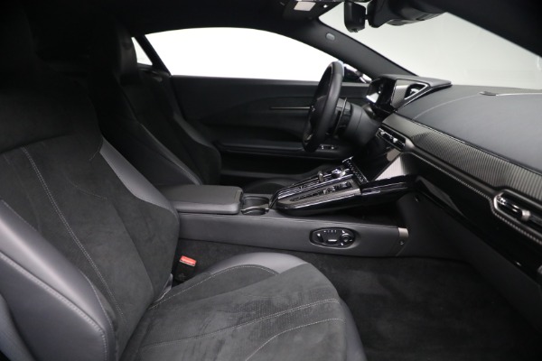 Used 2025 Aston Martin Vantage for sale $192,900 at Bugatti of Greenwich in Greenwich CT 06830 26