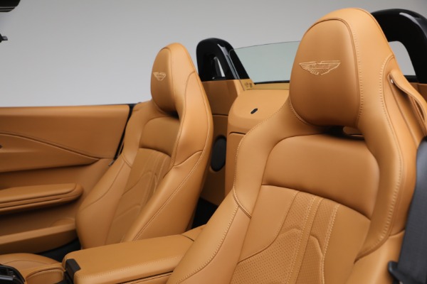 New 2026 Aston Martin Vantage Roadster for sale $265,600 at Bugatti of Greenwich in Greenwich CT 06830 26