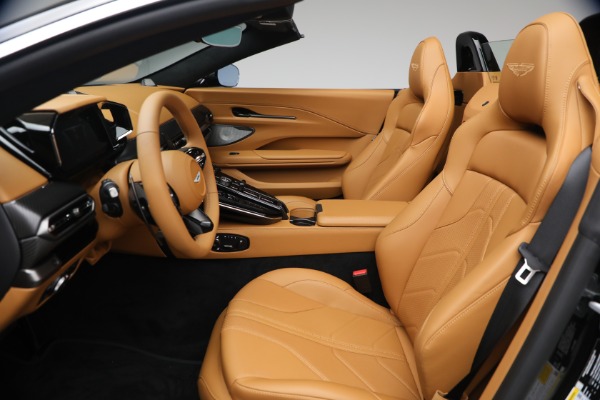 New 2026 Aston Martin Vantage Roadster for sale $265,600 at Bugatti of Greenwich in Greenwich CT 06830 28
