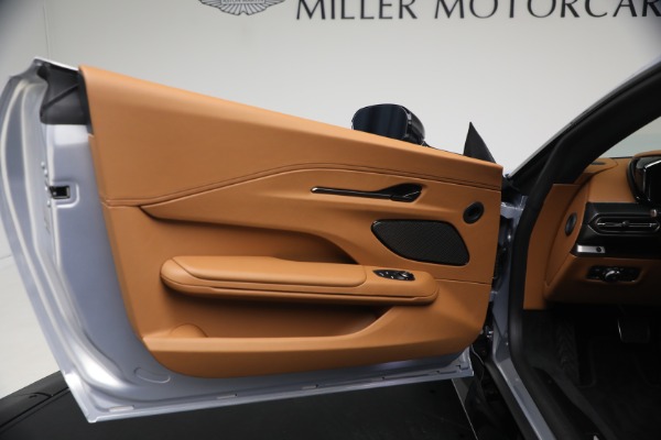 New 2026 Aston Martin Vantage S for sale $249,200 at Bugatti of Greenwich in Greenwich CT 06830 13