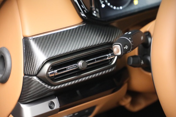 New 2026 Aston Martin Vantage S for sale $249,200 at Bugatti of Greenwich in Greenwich CT 06830 22