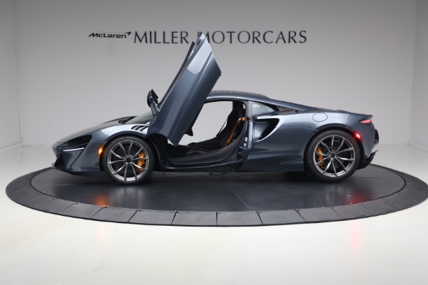 New 2026 McLaren Artura Performance for sale $305,700 at Bugatti of Greenwich in Greenwich CT 06830 14