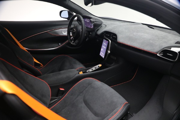 New 2026 McLaren Artura Performance for sale $305,700 at Bugatti of Greenwich in Greenwich CT 06830 25
