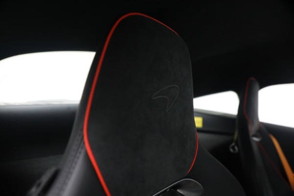 New 2026 McLaren Artura Performance for sale $305,700 at Bugatti of Greenwich in Greenwich CT 06830 28