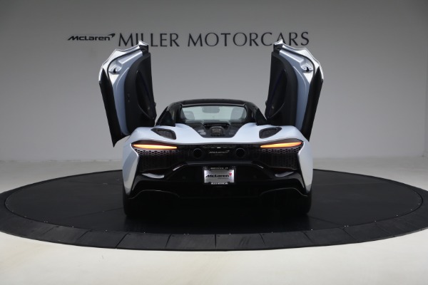 New 2026 McLaren Artura Spider Performance for sale $345,150 at Bugatti of Greenwich in Greenwich CT 06830 17