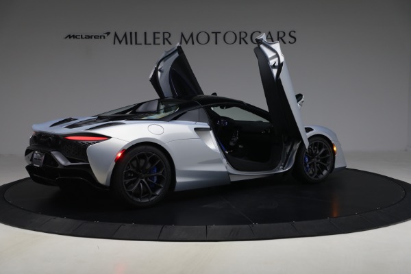 New 2026 McLaren Artura Spider Performance for sale $345,150 at Bugatti of Greenwich in Greenwich CT 06830 18