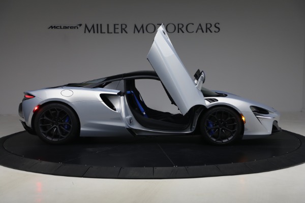 New 2026 McLaren Artura Spider Performance for sale $345,150 at Bugatti of Greenwich in Greenwich CT 06830 19