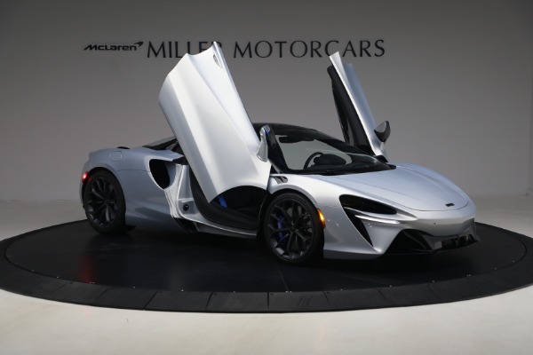 New 2026 McLaren Artura Spider Performance for sale $345,150 at Bugatti of Greenwich in Greenwich CT 06830 20