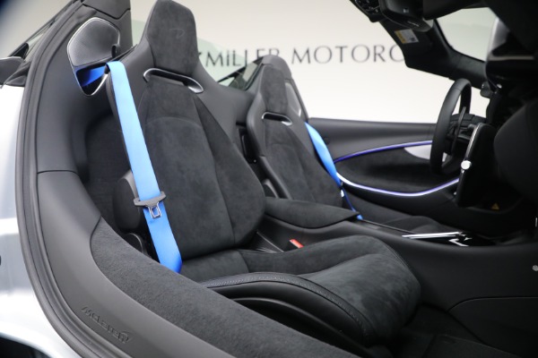 New 2026 McLaren Artura Spider Performance for sale $345,150 at Bugatti of Greenwich in Greenwich CT 06830 24